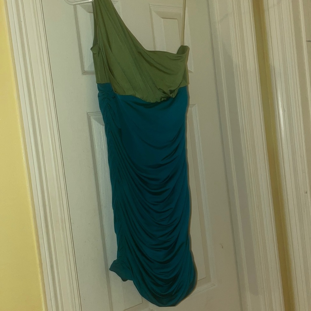 One shoulder dress from Speechless